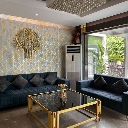 Hotel Royal Livin バラナシ エクステリア 写真