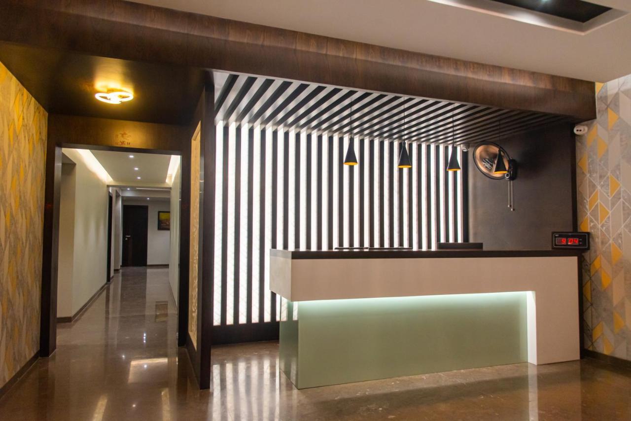 Hotel Royal Livin バラナシ エクステリア 写真