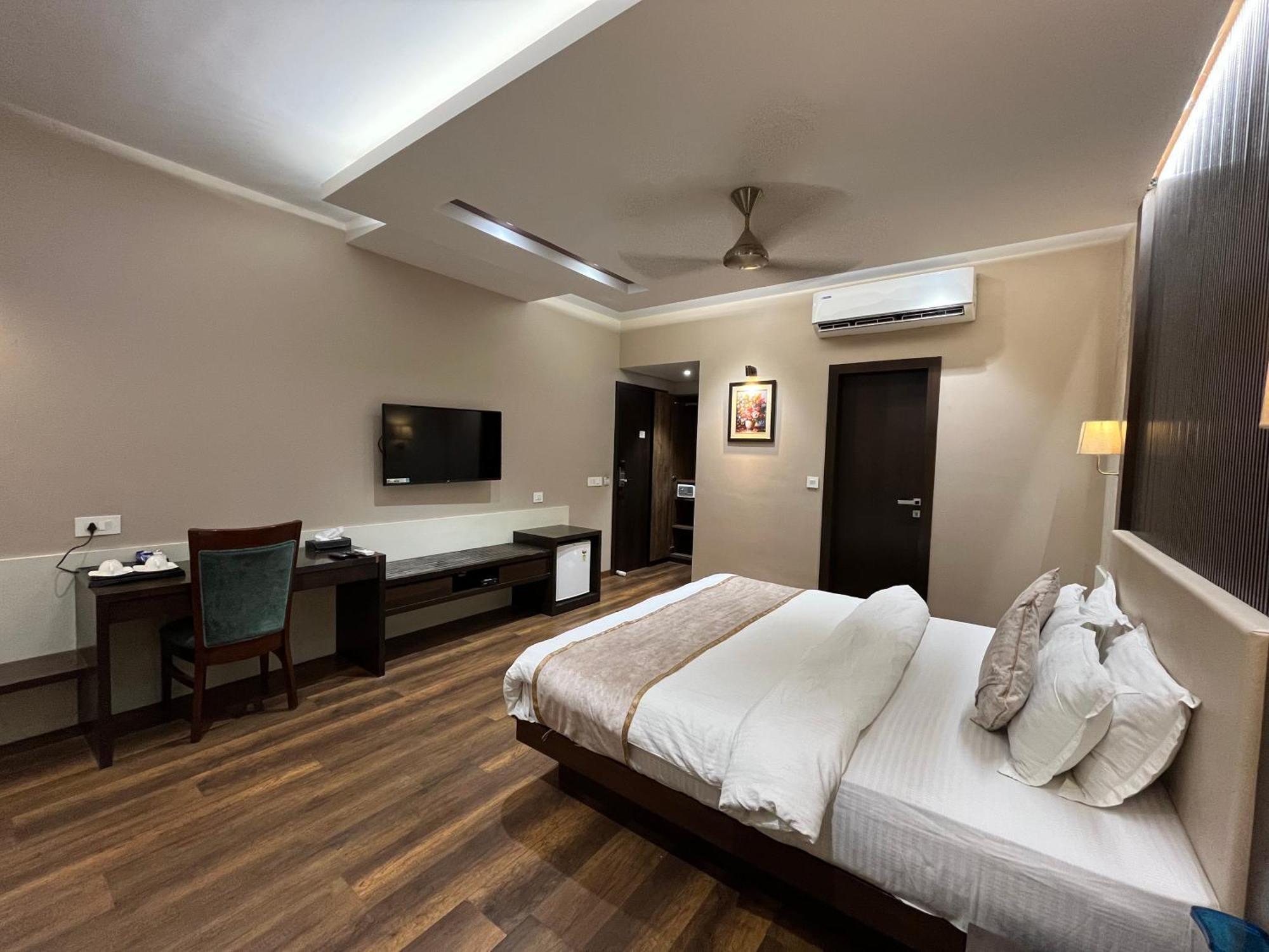 Hotel Royal Livin バラナシ エクステリア 写真